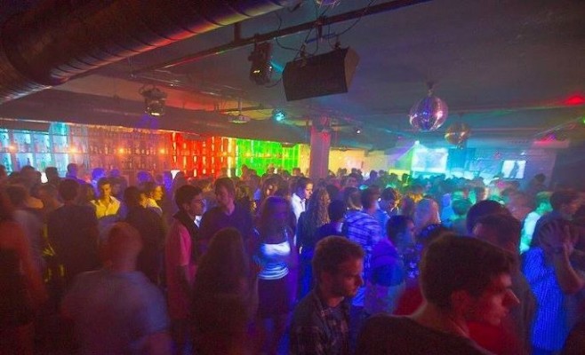 Fretic en Bethenight.com Discoteca en Av. del Cavall Bernat, Platja d`Aro, en la Costa Brava