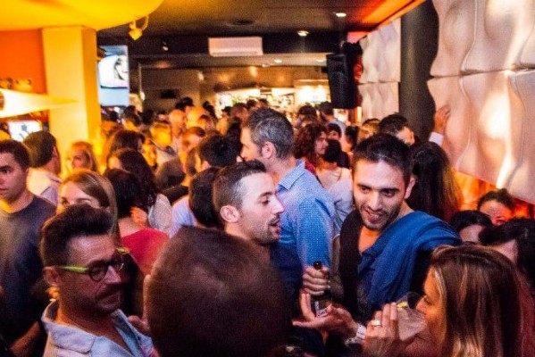 Maracas en Bethenight.com Local de copas Discoteca en Carrer Bonaire, Lleida
