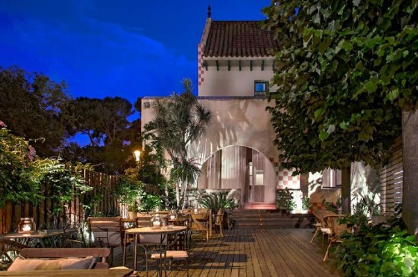 Los Tilos en Bethenight.com Local de Eventos, Local de Copas en Passeig dels Tillers, Pedralbes, Barcelona