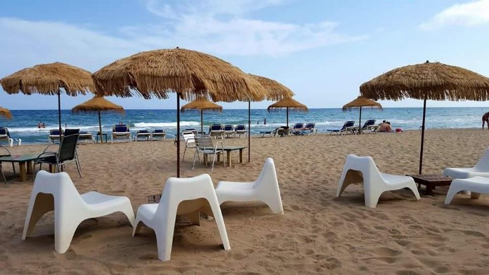 Enjoy Beach Club en Bethenight.com Local de Copas en les Botigues de Sitges, en Sitges, Barcelona