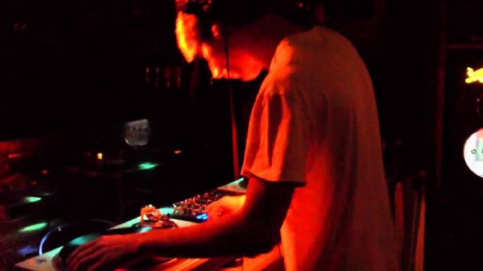 Moog en Bethenight.com Discoteca en Carrer de l`Arc del Teatre, Raval de Barcelona