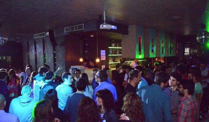 Lux Olot en Bethenight.com Discoteca en Olot, Provincia de Girona