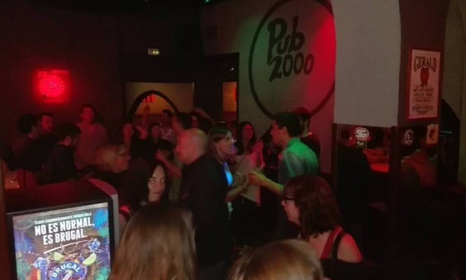 Pub 2000 en Bethenight.com Local de Copas en Camprodon, Provincia de Girona