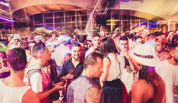 Eibis Club en Bethenight.com Discoteca en Cam de Palou, Montorns del Valls