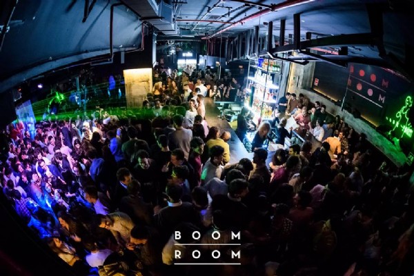 Boom Room en Bethenight.com Discoteca en Padre Damián, Madrid